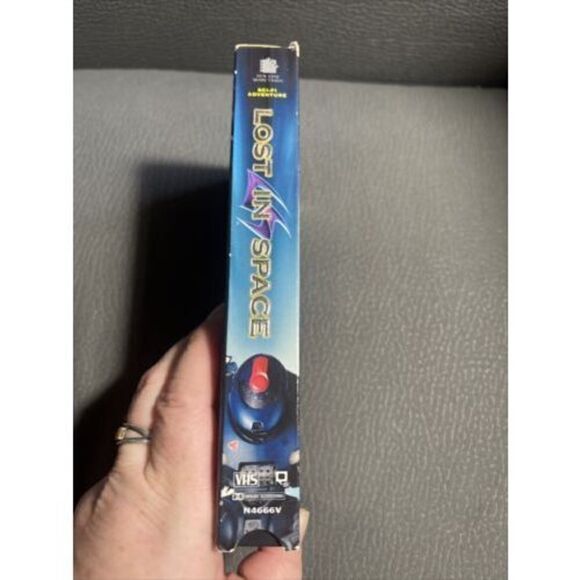 Lost In Space (VHS, 1999) Gary Oldman Matt LeBlanc Heather Graham 2058 Jupiter - Picture 4 of 7